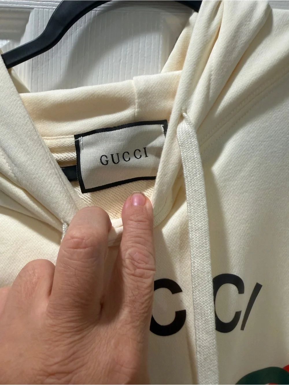 Gucci Cream Crewneck Sweatshirt with Red & Green Stripe Logo - Picture 3 of 7